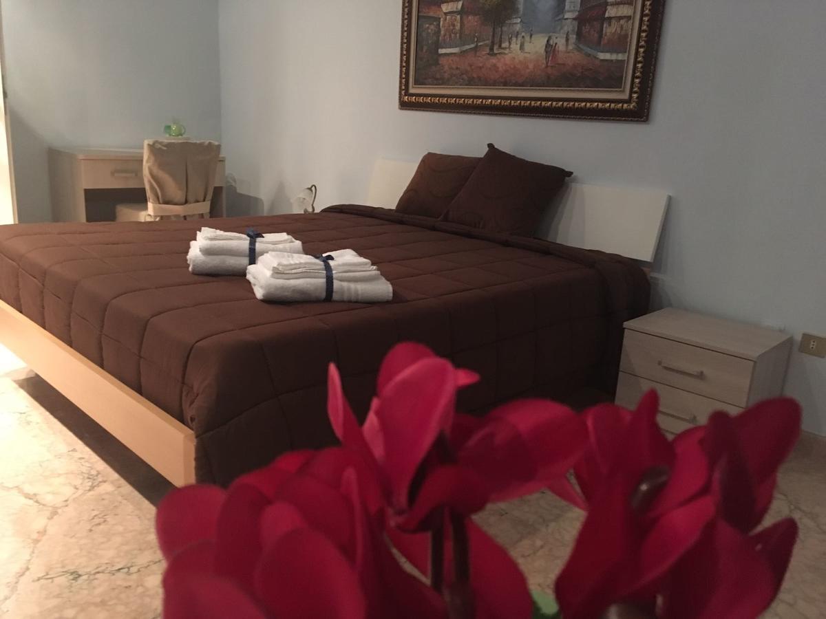 Do Re Mi Bb Bed & Breakfast Trani Bagian luar foto