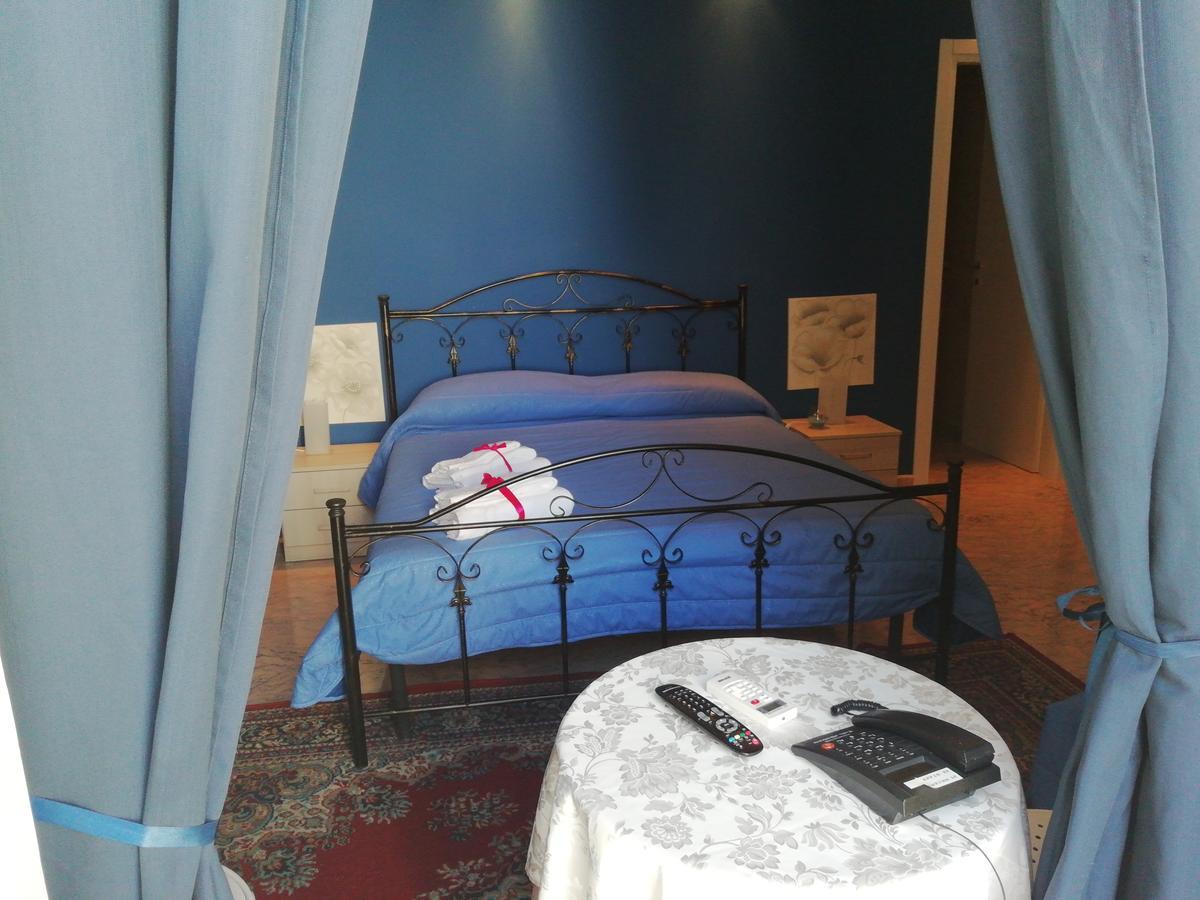 Do Re Mi Bb Bed & Breakfast Trani Bagian luar foto